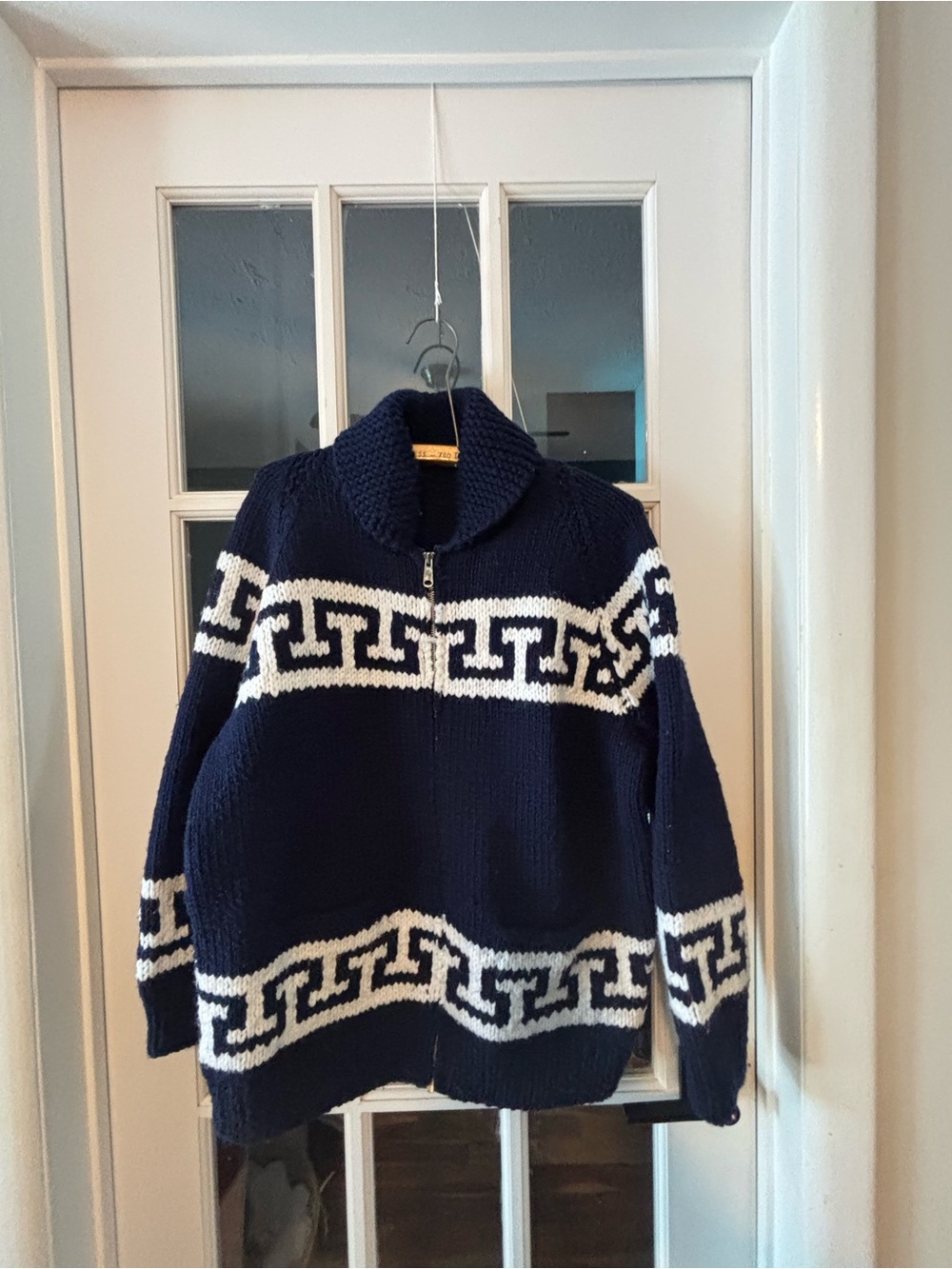 Authentic First Nations Cowichan cardigan size xl